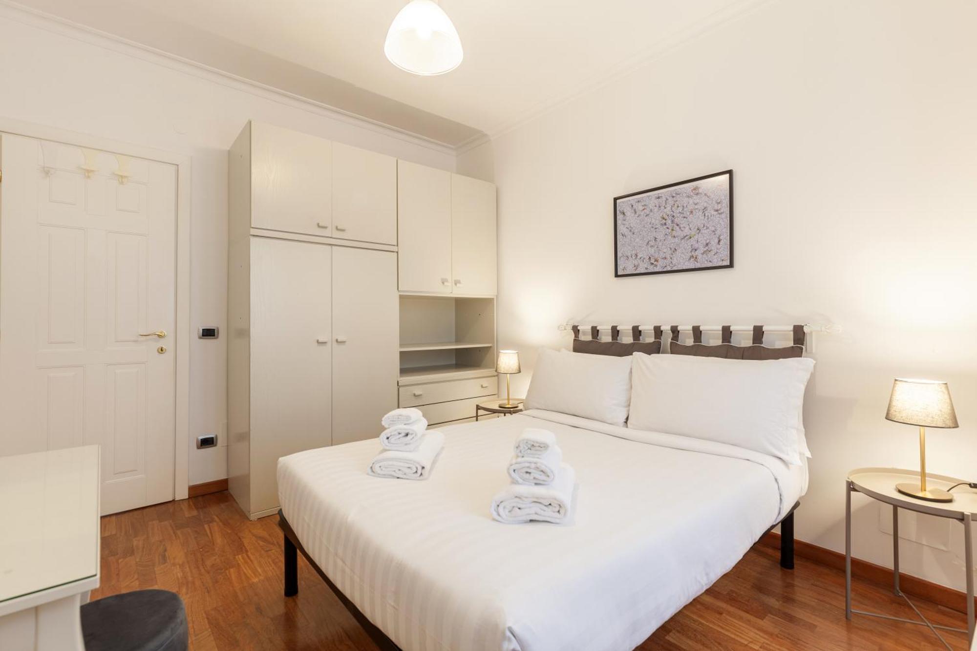Appartamento Hostly-wood And Colors Midtown-just 7min To Colosseum *