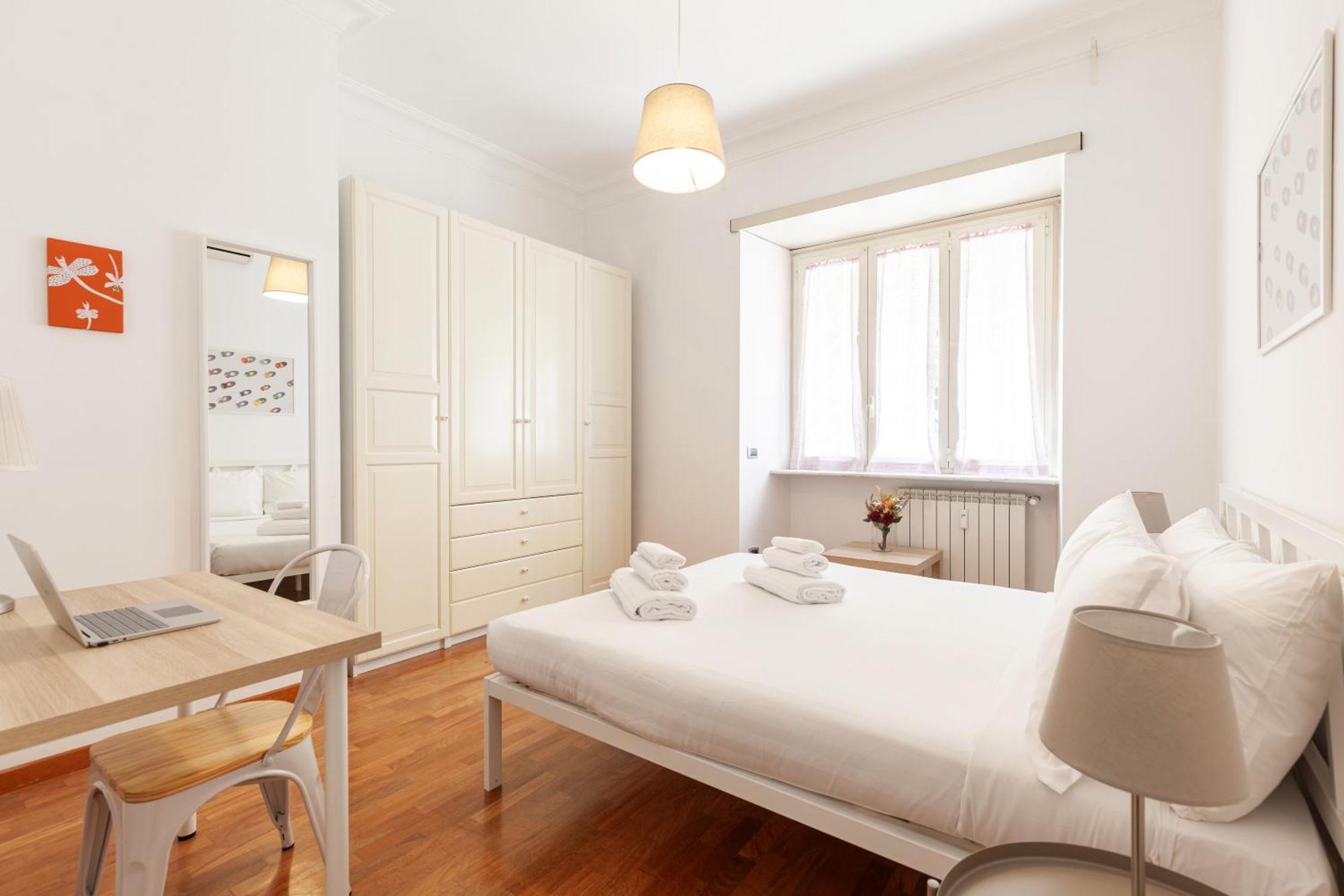 Hostly-wood And Colors Midtown-just 7min To Colosseum Appartamento *