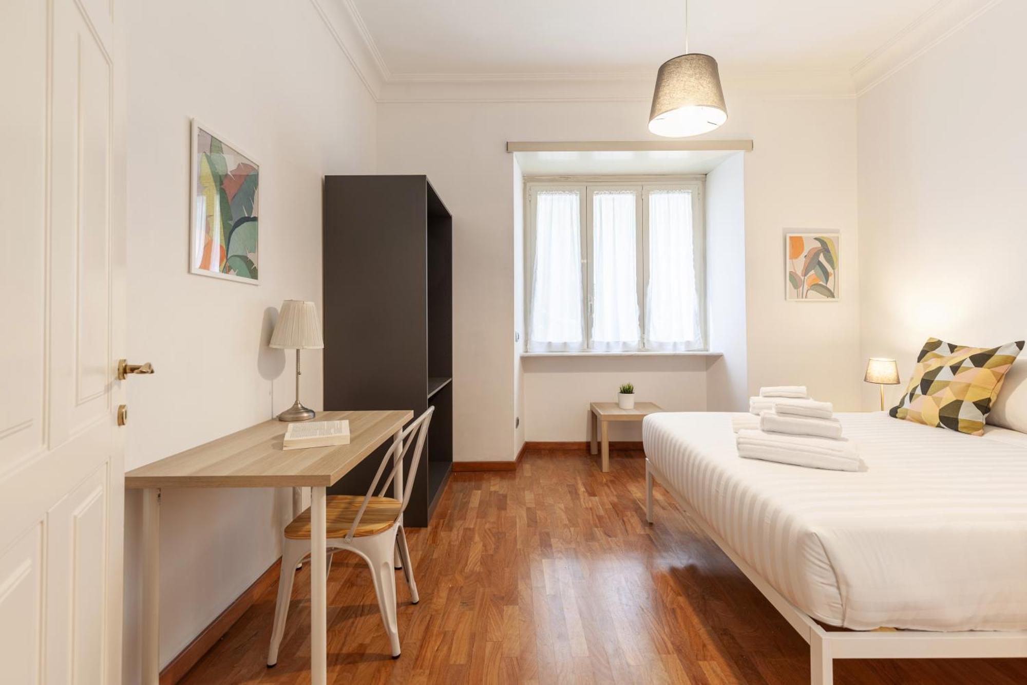 Appartamento Hostly-wood And Colors Midtown-just 7min To Colosseum *