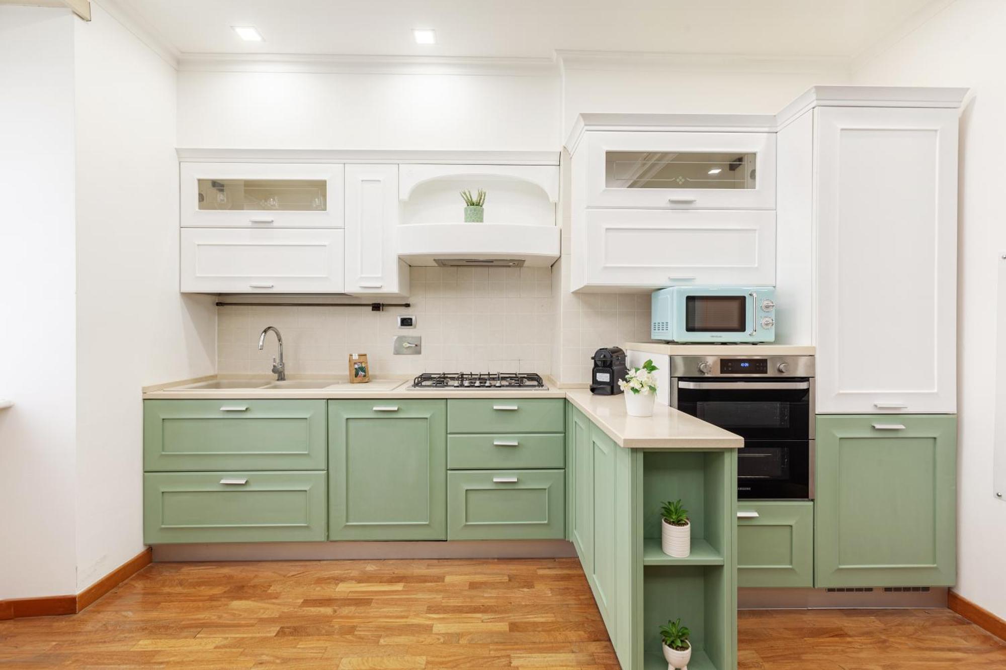 Hostly-wood And Colors Midtown-just 7min To Colosseum Appartamento *
