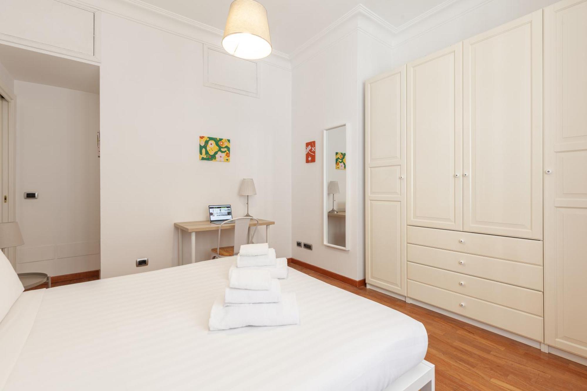 Hostly-wood And Colors Midtown-just 7min To Colosseum Roma
