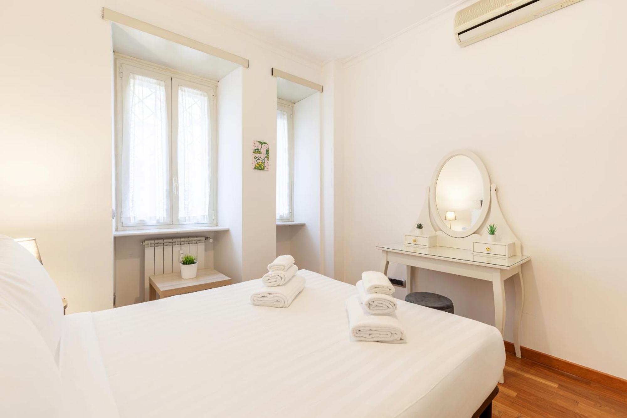Appartamento Hostly-wood And Colors Midtown-just 7min To Colosseum *