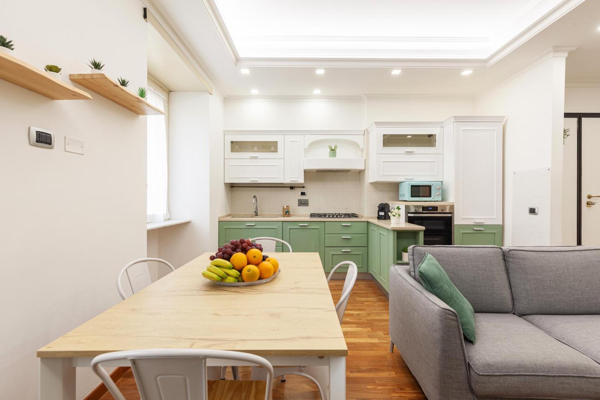Appartamento Hostly-wood And Colors Midtown-just 7min To Colosseum Roma